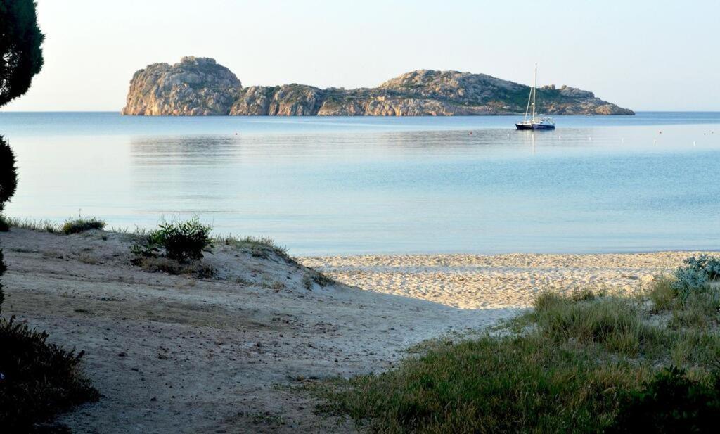 Eco Village Baia Delle Ginestre Teulada Exterior foto